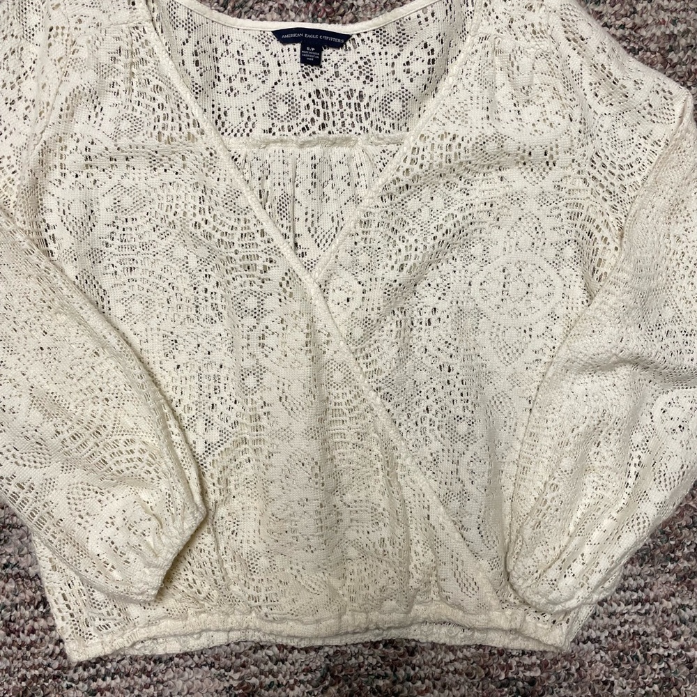 American Eagle size small lace top